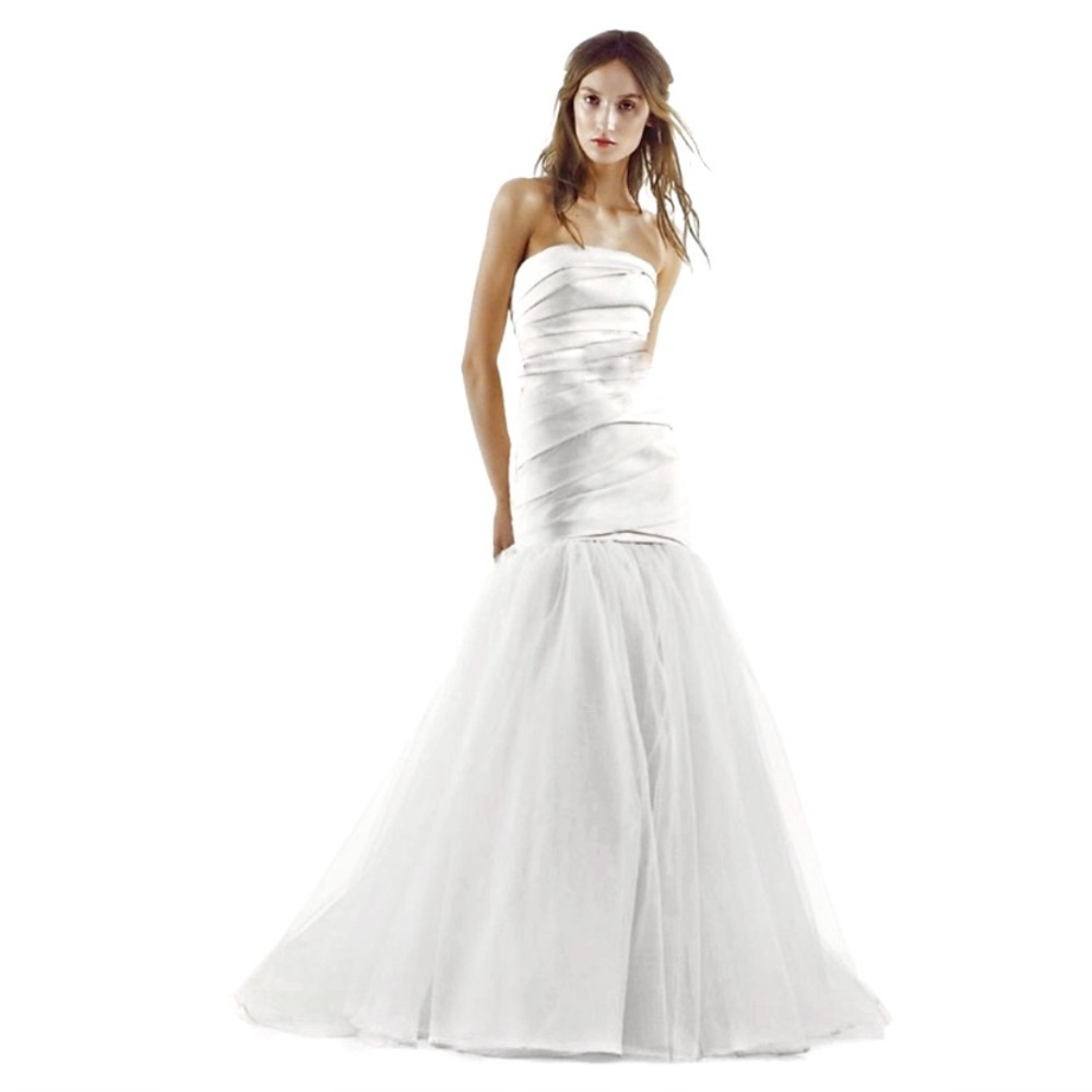 Vera Wang White Fit and Flare Pleated Body Tulle Mermaid Ivory Wedding Dress